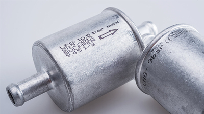 金屬噴碼機(jī)，德國(guó)進(jìn)口手持智能噴碼機(jī)，江蘇蘇州噴碼機(jī)廠家